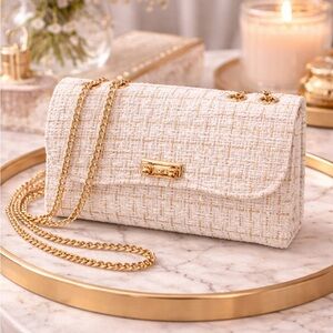 Elegant Tweed Chain Shoulder Bag - Cream with Gold Hardware